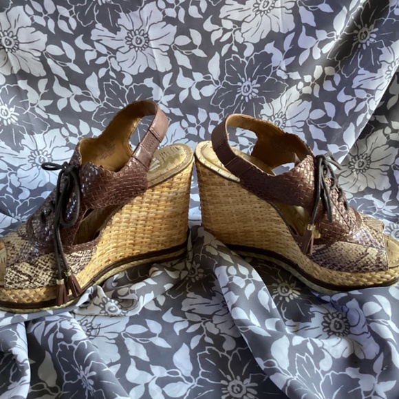 Sam Edelman Snake Skin/Raffia weave Wedges - Picture 2 of 6